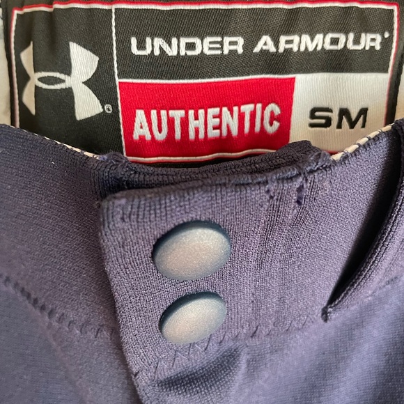 Women’s Under Armour Softball pant - Small - Picture 4 of 5